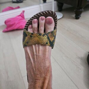 wood sole cute sandals